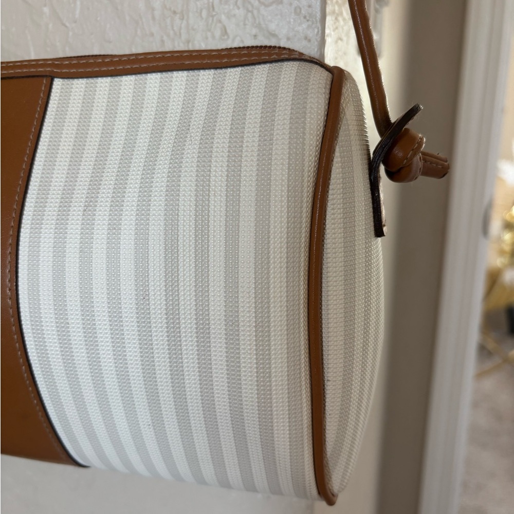 ( Moda Italia) Elegant White and Tan Women's Bag - Picture 4 of 11